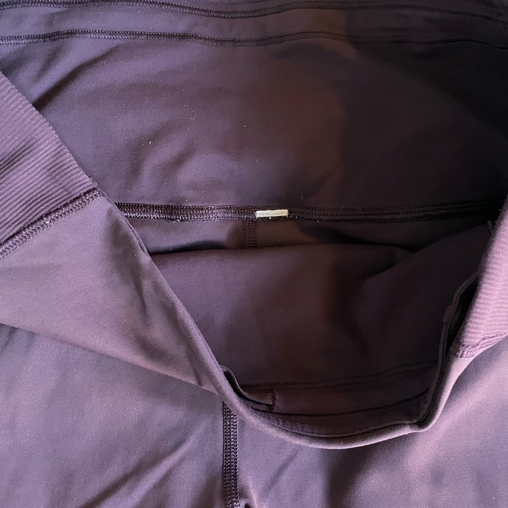 Lululemon - Picture 6 of 6